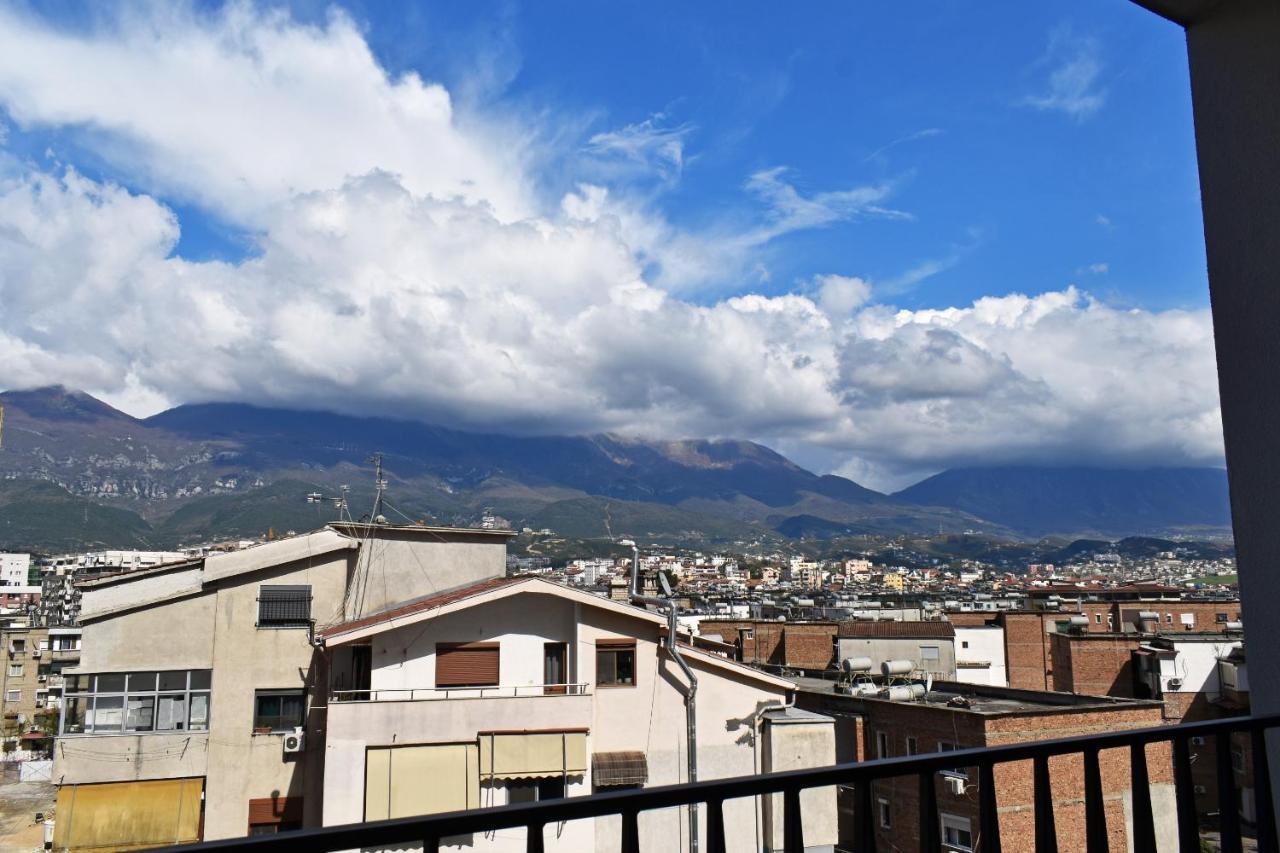 Vibrant Apartment ティラナ エクステリア 写真