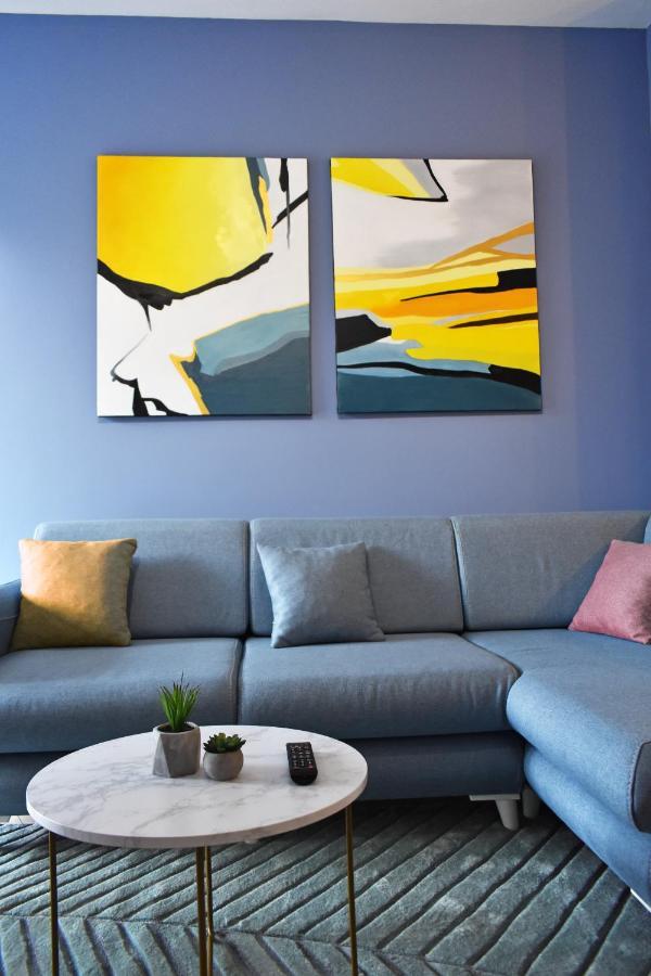 Vibrant Apartment ティラナ エクステリア 写真